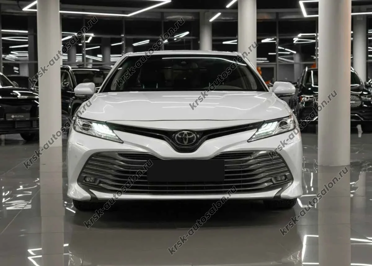 Toyota Camry, 2020